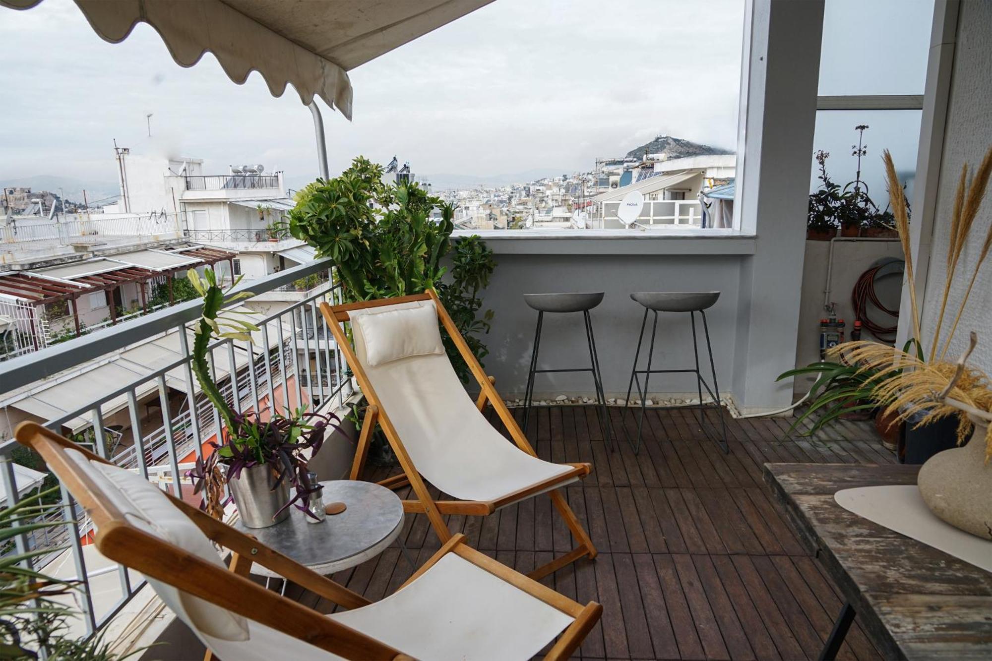 Small & Cosy With Acropolis & Lycabettus View *